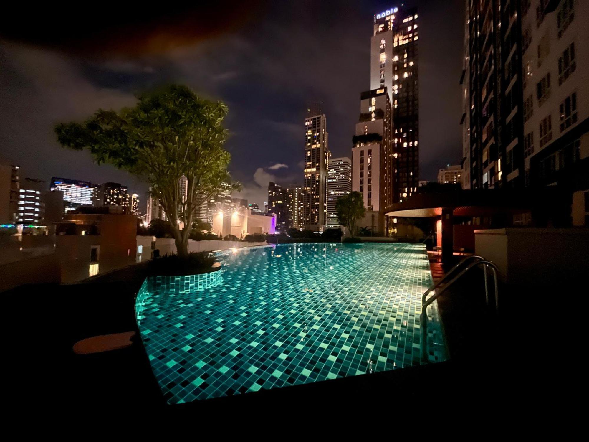 Comfortable Studio, Walk To Bts, Free Wi-Fi, Great Location Apartment Bangkok
