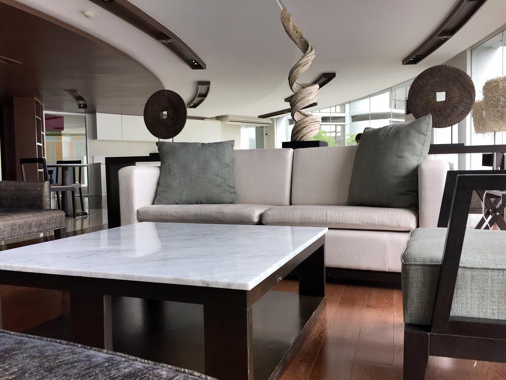 Comfortable Studio, Walk To Bts, Free Wi-Fi, Great Location *